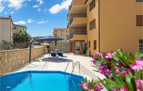 2 Bedroom Beautiful Apartment In Liznjan